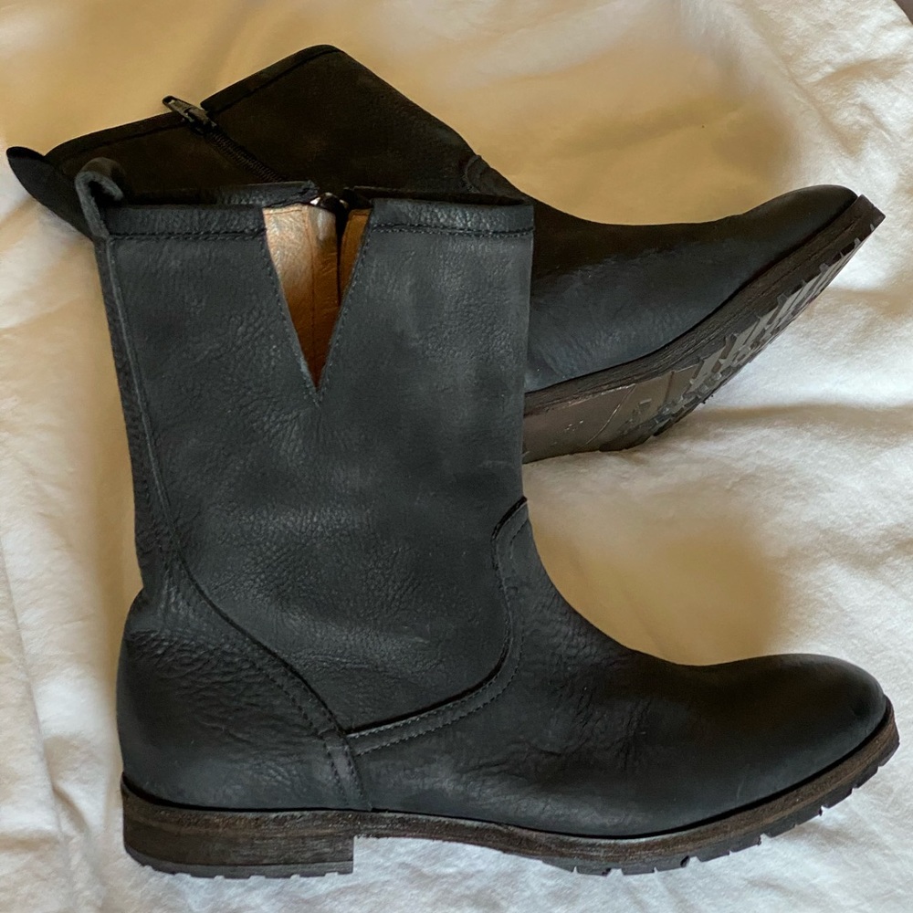 BEAUTIFUL JJ Delacroix Italian Black Leather Boots
